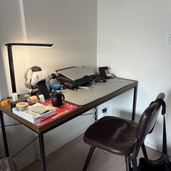 ニトリ机と椅子