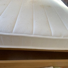 ベッド　ダブルフレームの画像