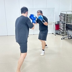 平日の夜に“非日常”。本部でストレス発散キック！の画像