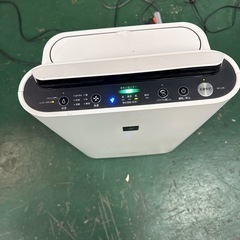 目玉商品！！SHARP 加湿空気清浄機 KC-L50-Wの画像
