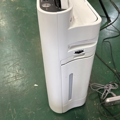 目玉商品！！SHARP 加湿空気清浄機 KC-L50-Wの画像
