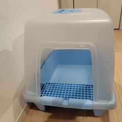 アイリスオーヤマ　砂落としマット付脱臭ネコトイレ SN-520 ＊ブルーの画像