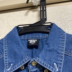 新品未使用デニムシャツ150の画像