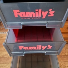 衣装ケースの画像