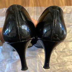 ダイアナ　ブラックオープントゥパンプスの画像