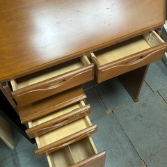 ライティングデスク　の画像