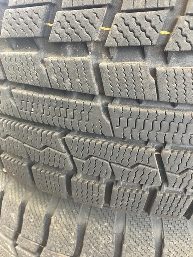 スタッドレス22年製　215/70r16 ホイール付　4本セット　中古 　　　