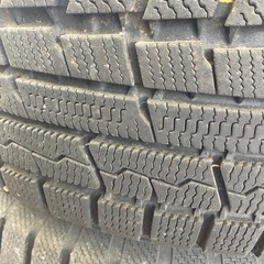 スタッドレス22年製　215/70r16 ホイール付　4本セット　中古 　　　の画像