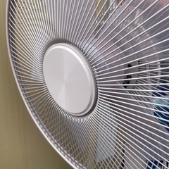 扇風機　2023年製　YAMAZENの画像