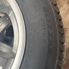 スタッドレスタイヤ４本セットの画像