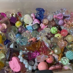 ビーズセット　たくさん入ってますの画像
