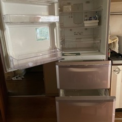 冷蔵庫の画像