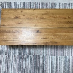 ダイニングテーブルの画像