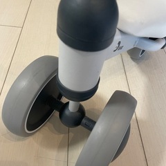 dbikeグレー　幼児用　三輪車　の画像