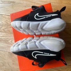 NIKE スニーカー　13cmの画像
