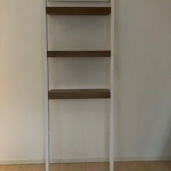 【お譲りします】壁立てかけタイプ
本棚の画像