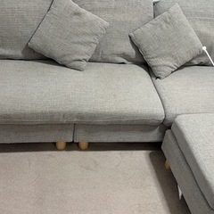 グレーソファ（オットマン付き）の画像