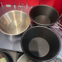 キャンプグッズ多数の画像