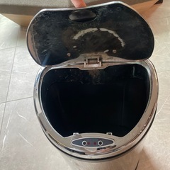 無料　電動開閉ゴミ箱　ジャンクの画像