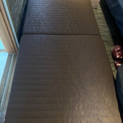 折りたたみベッドの画像