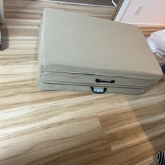 マットレス　マニフレックス　三つ折りの画像