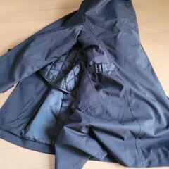 未使用の黒のウエスト丈コート - Lサイズの画像