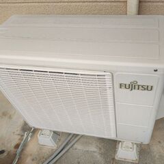 富士通　エアコン　2011年製の画像