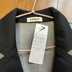 タグ付きキレイめじゃけジャケットの画像