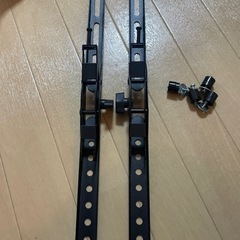 テレビスタンド＋テレビモニターの画像