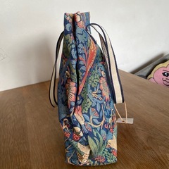 新品　いちご泥棒　トートバッグ　ウィリアムモリス　セレクトショップの画像