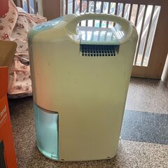 除湿器 コロナ製 動作確認済み CD-P1637の画像