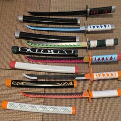 3本〜　鬼滅の刃　日輪刀風　おもちゃの刀の画像