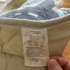 乗り物柄　ラグカーペットの画像