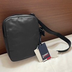 Tommy jeansバックの画像