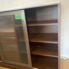 食器棚の画像