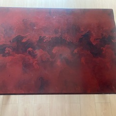 アンティークテーブルの画像