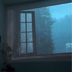 GROVIEW プロジェクター ホワイト リモコン付き その他コード付きの画像