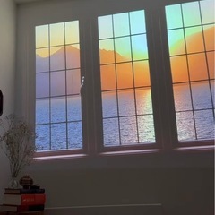 GROVIEW プロジェクター ホワイト リモコン付き その他コード付きの画像