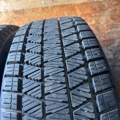 バリ山　BRIDGESTONE ブリヂストン　ブリジストン　DM-V3 225/65R17 スタッドレス　タイヤ　2021年製　17インチの画像
