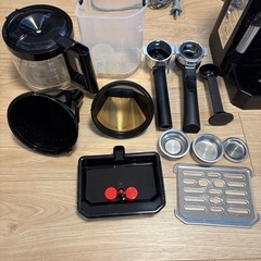 DeLonghi デロンギ コーヒーメーカー  エスプレッソ式 BCO410J-B
の画像