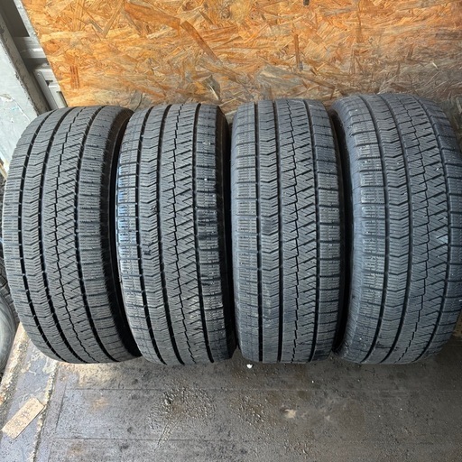 バリ山　BRIDGESTONE ブリヂストン　ブリジストン　VRX2 205/55R16 スタッドレス　タイヤ　2019年製　16インチ