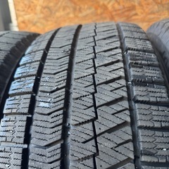 バリ山　BRIDGESTONE ブリヂストン　ブリジストン　VRX2 205/55R16 スタッドレス　タイヤ　2019年製　16インチの画像