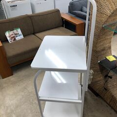 【ジャングルジャングル石津店】レンジ台　キッチンラック　家電収納　家電収納ラック　家電ラック　コンセント付き　堺市 堺区 西区 石津の画像