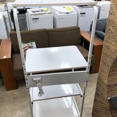 【ジャングルジャングル石津店】レンジ台　キッチンラック　家電収納　家電収納ラック　家電ラック　コンセント付き　堺市 堺区 西区 石津の画像