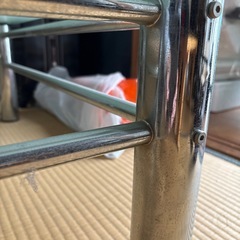 ガラステーブルの画像