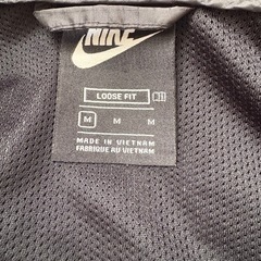 NIKE！ウインドブレーカー子供用Mサイズの画像