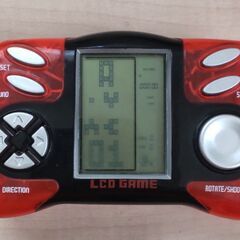 200円で。子供のおもちゃ色々です。の画像