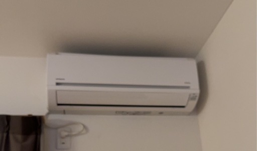 商談中 HITACHI 白熊くん エアコン  14畳。．