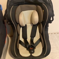 チャイルドシート2つで¥7000、1つ¥4000
の画像