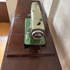 最終値下げ！早い者勝ち！レトロ足踏みミシン/アンティーク/インテリア/DIYの画像